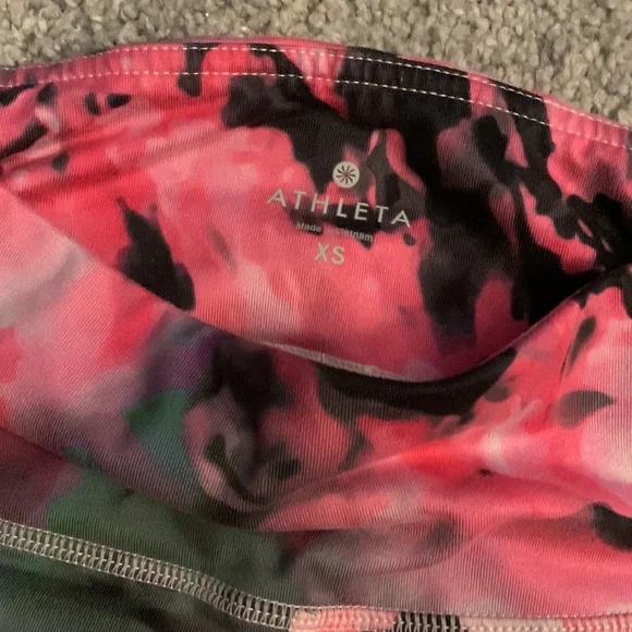 Athleta Chaturanga Bloom Capri Leggings - Size XS - Picture 4 of 6